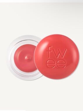 Fwee Lip & Cheek Blurring Pudding Pot Blush Color in Boy Bright Coral